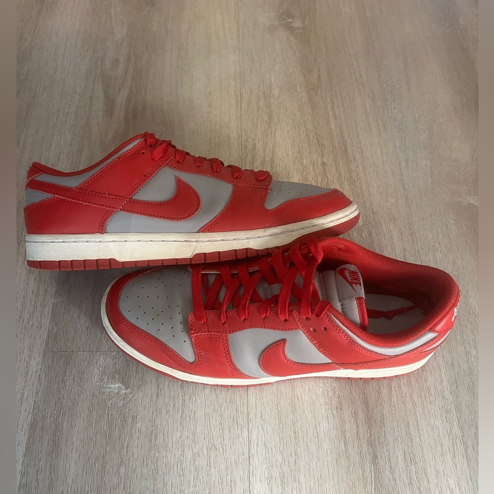 Nike Dunks Men's Red and Gray Sneakers 10.5